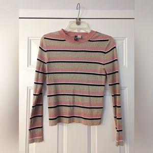 Divided. Medium. Pink, tan, white, back.